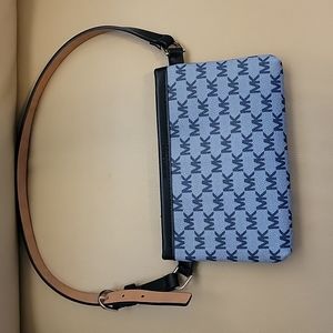 63). Nw/oT Michael Kors Signature Logo Belt Bag